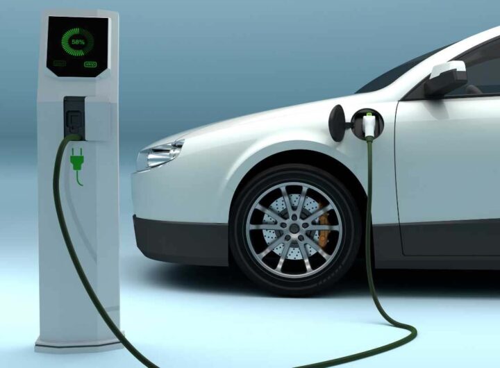 Batteria auto elettrica crolla il costo