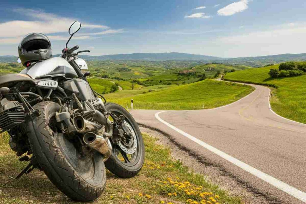 Bollo moto: scopri i costi e le città con le tasse più alte in Italia