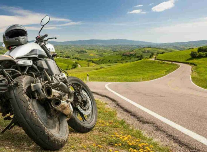 Bollo moto: scopri i costi e le città con le tasse più alte in Italia